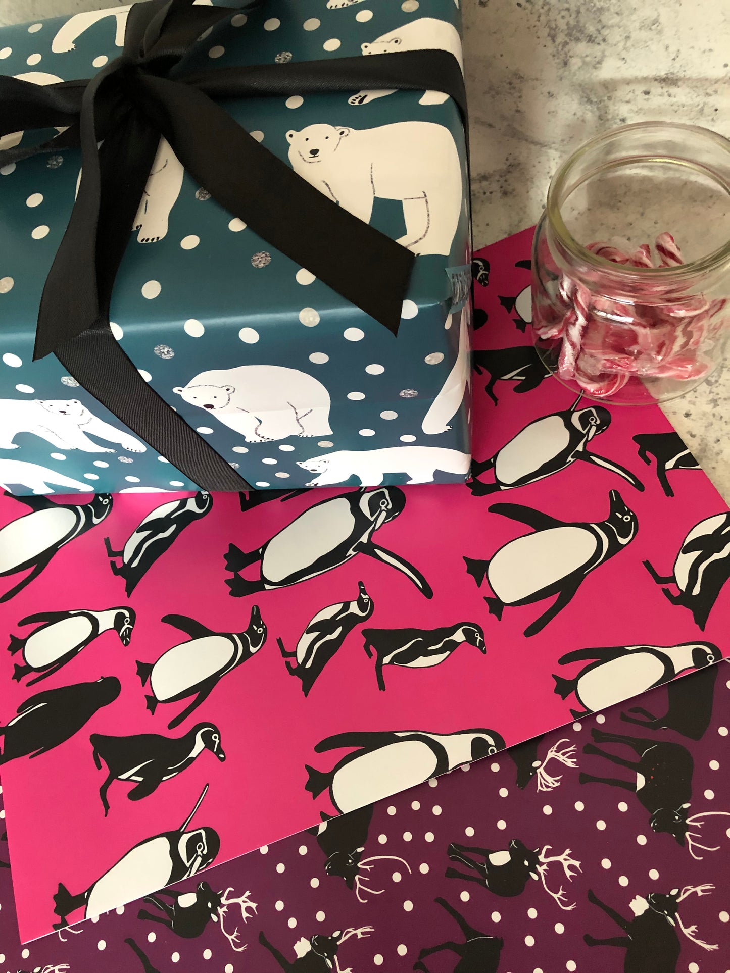 Arctic Animals Gift Wrap Set