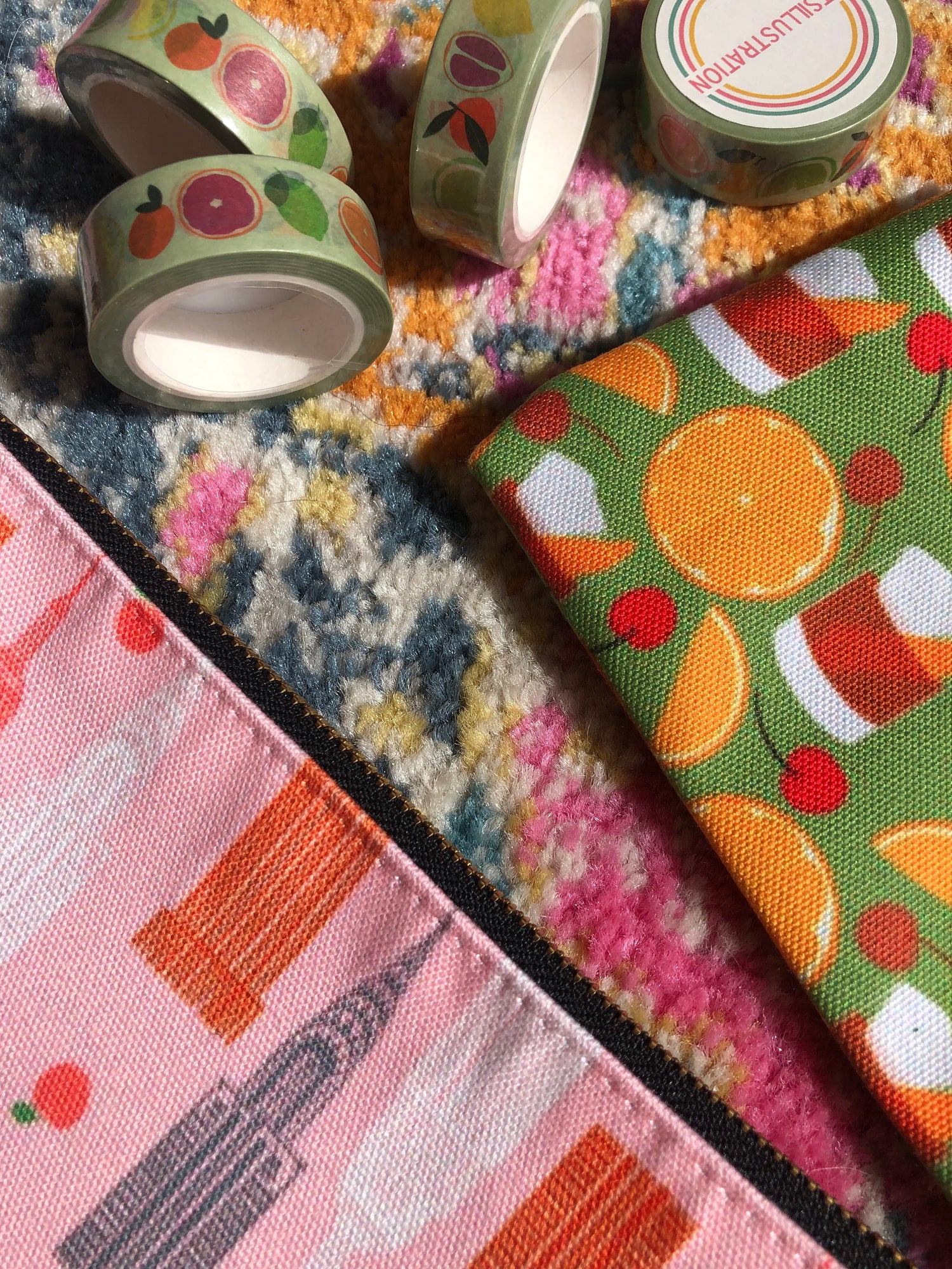ZIP POUCHES