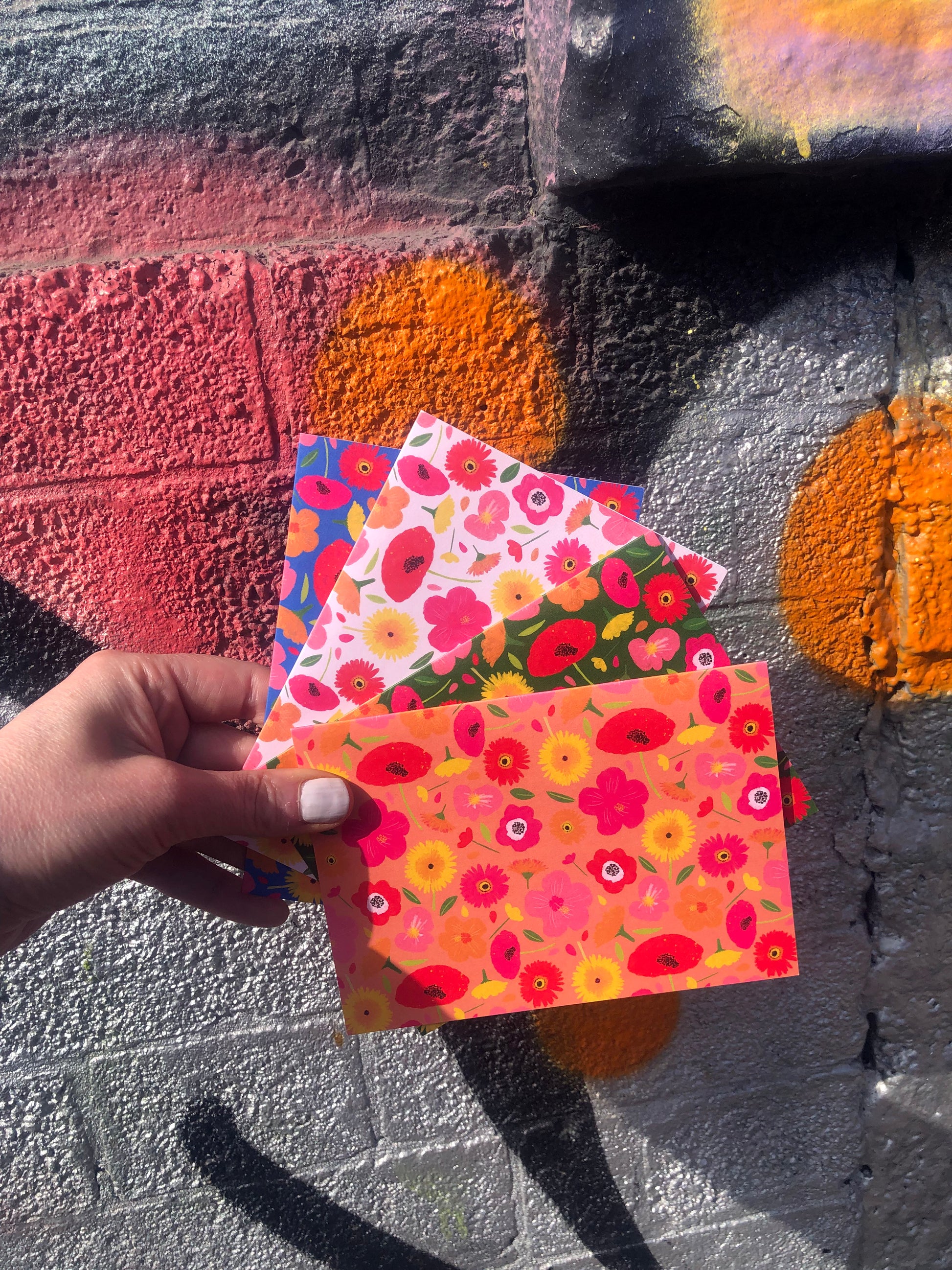 Set of 4 brightly coloured floral print notecards