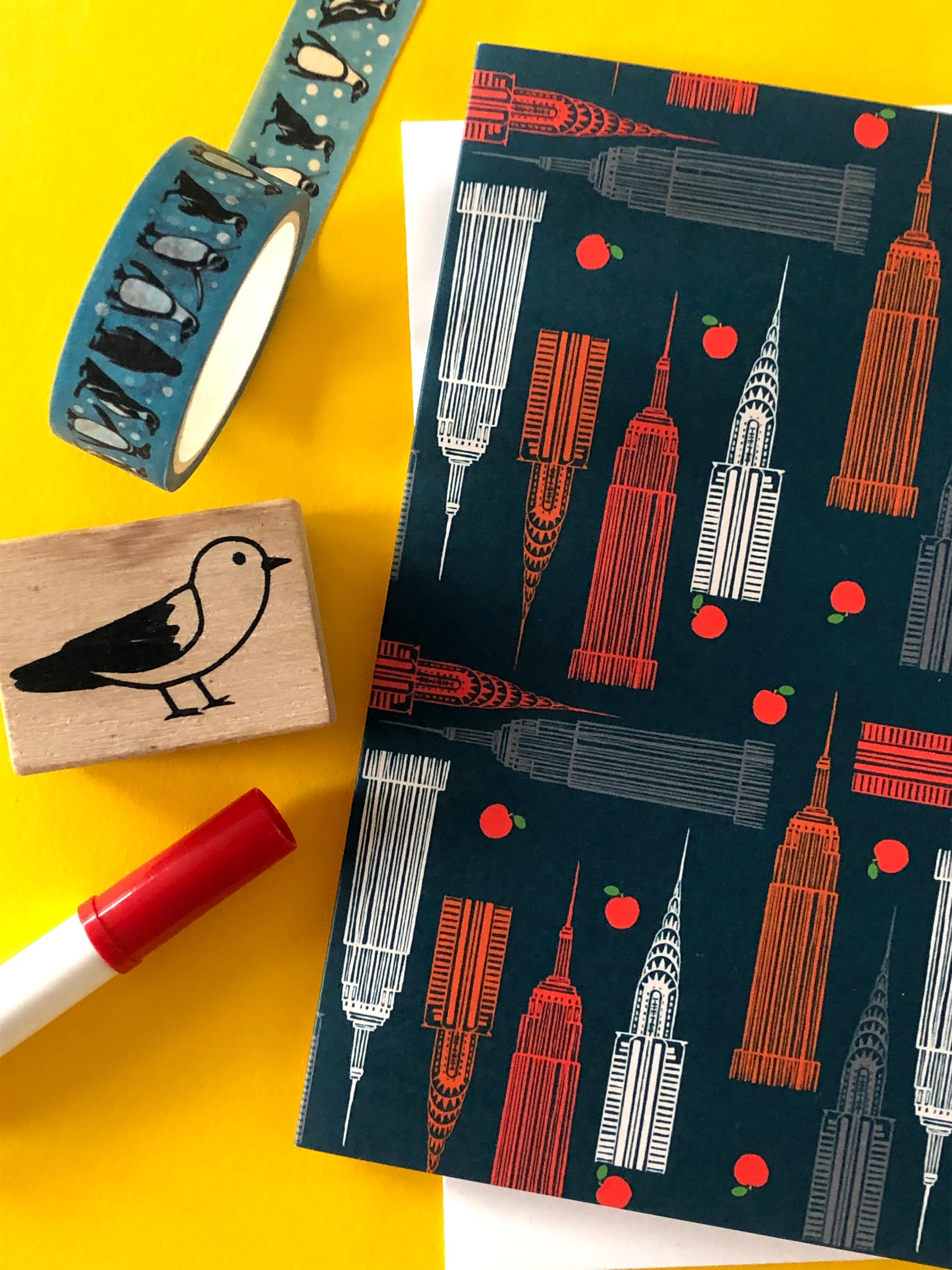 Set of 4 graphic notecards inspired by New York City.